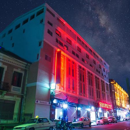 Hotel Le Pousse Pousse Антананариву Экстерьер фото